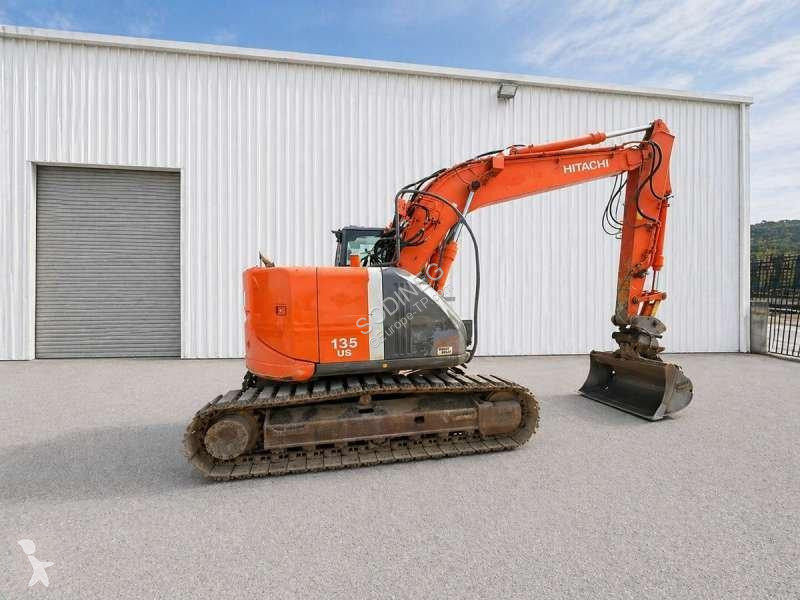 جرافة Hitachi ZX135 US3