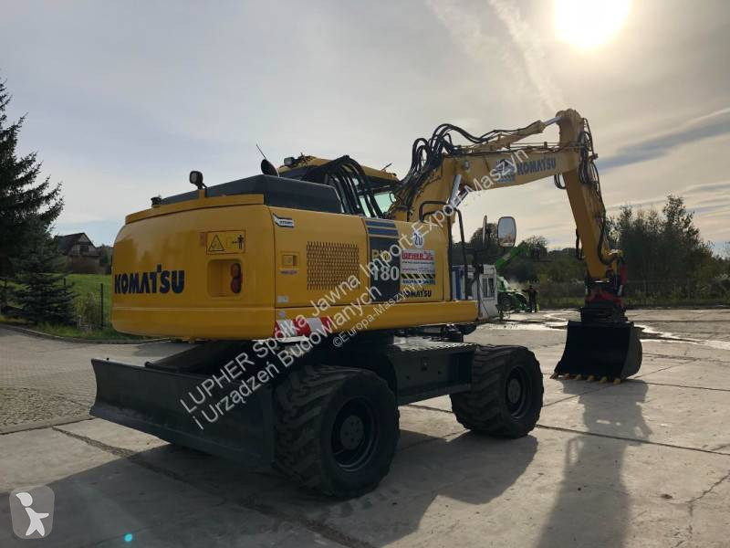Lopatový nakládač Komatsu PW180-7E0
