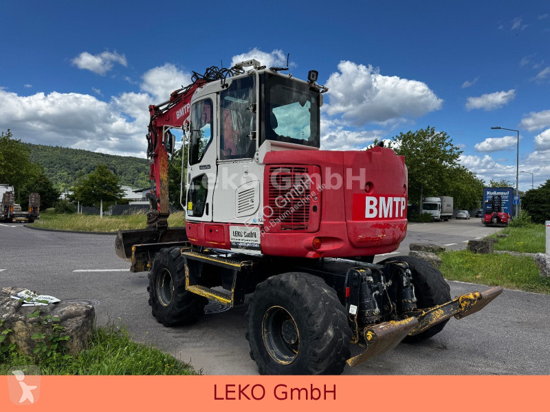 Rýpadlo Komatsu PW118MR-8 Mit Drei Löffeln