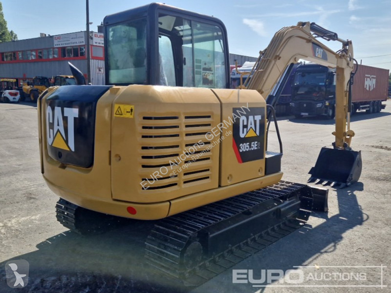 جرافة Caterpillar 305.5 E2