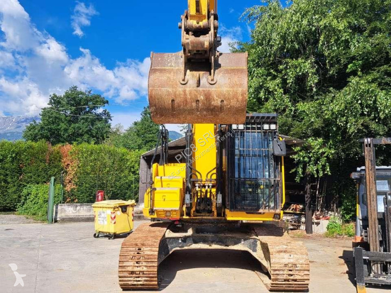 جرافة JCB 220XLC