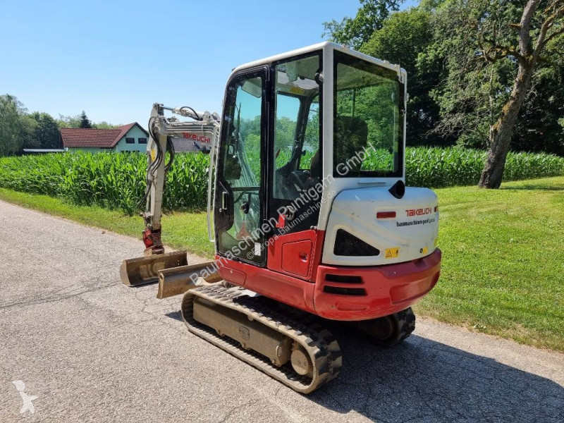 Экскаватор Takeuchi 230