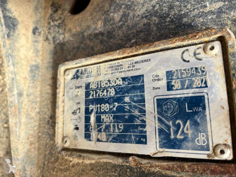 Rýpadlo Komatsu PW180-7E0