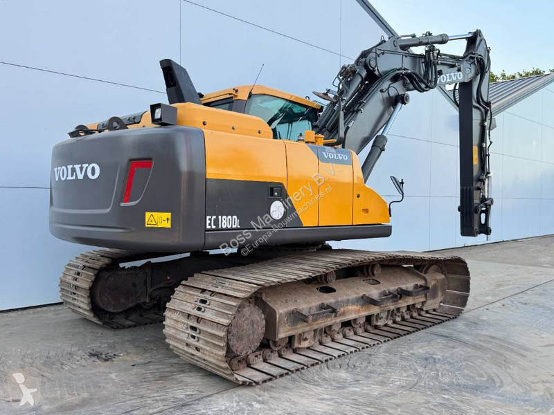 Rýpadlo Volvo L - Triple Boom / Hammer Lines