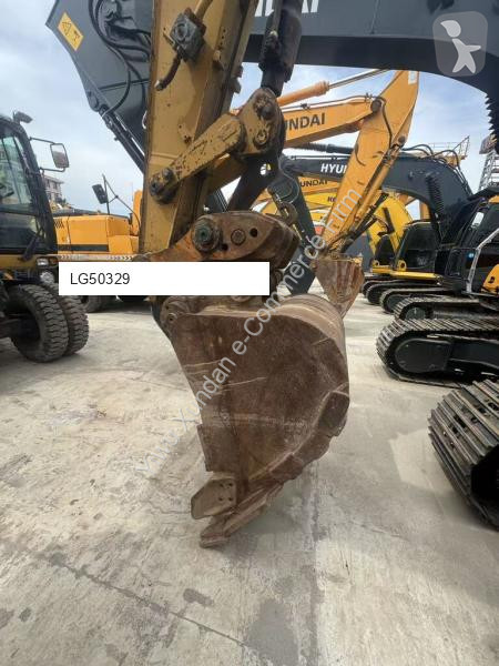 جرافة Caterpillar D2