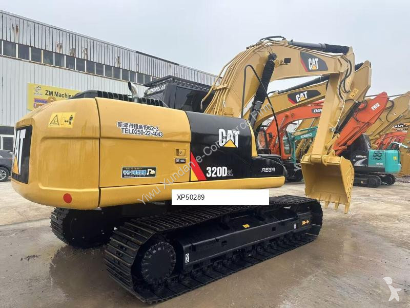 جرافة Caterpillar 2L