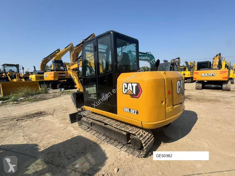 جرافة Caterpillar 305.5E2