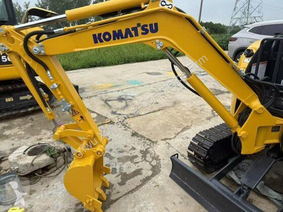 Lopatový nakládač Komatsu