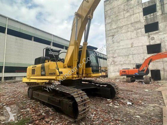 جرافة Komatsu 8