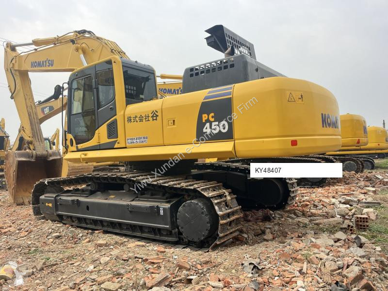 جرافة Komatsu 8