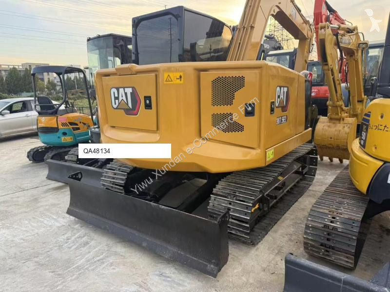 جرافة Caterpillar 3075E2
