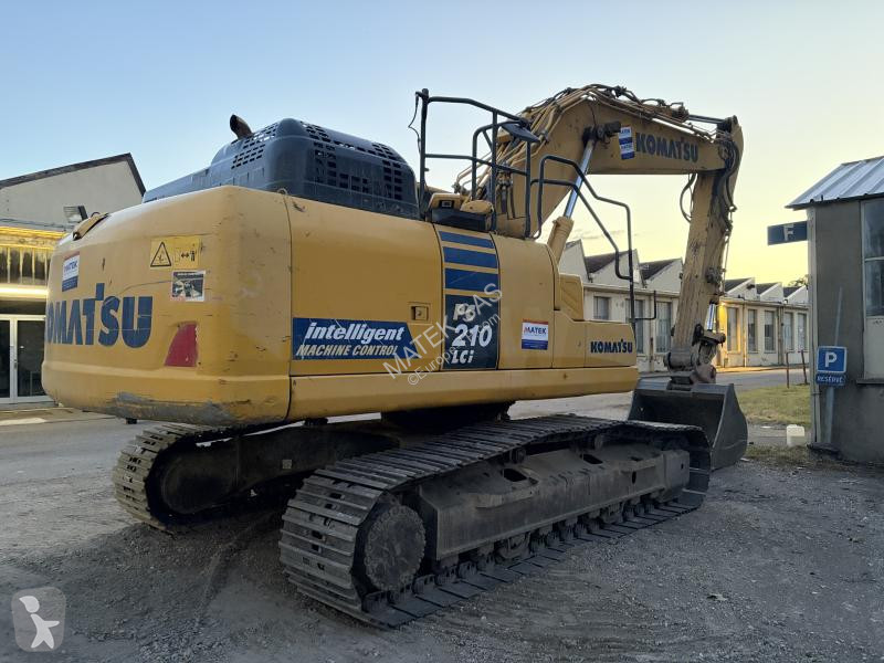 جرافة Komatsu