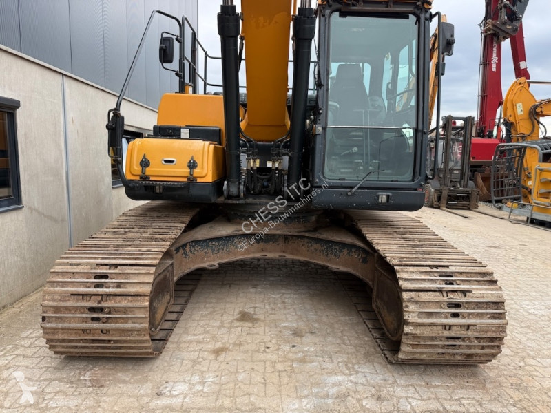 جرافة Hyundai HX 220 L - L - HX 220