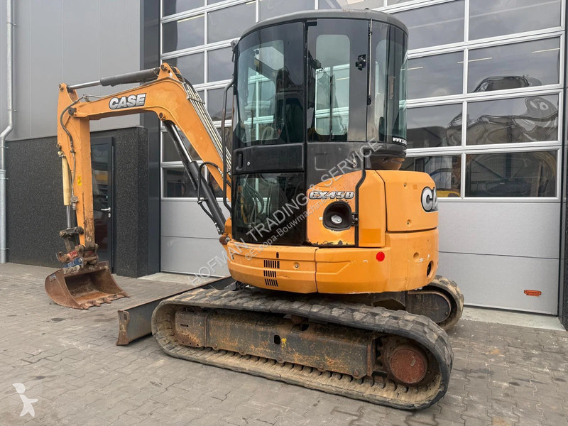 Lopatový nakládač Case CX45B