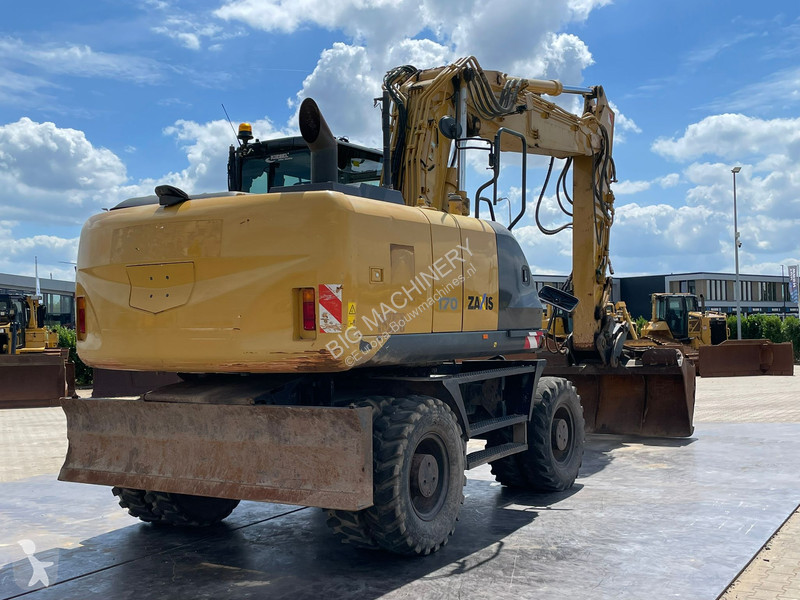 Lopatový nakládač Hitachi 5B