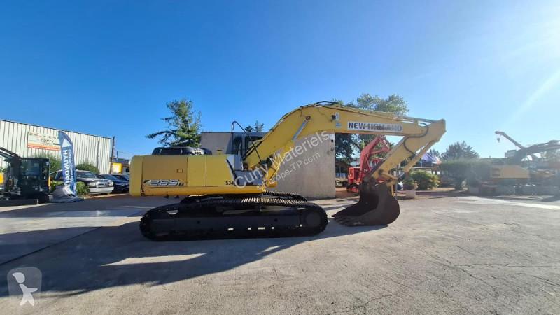 جرافة New Holland B
