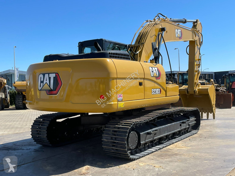 Excavator Caterpillar 3