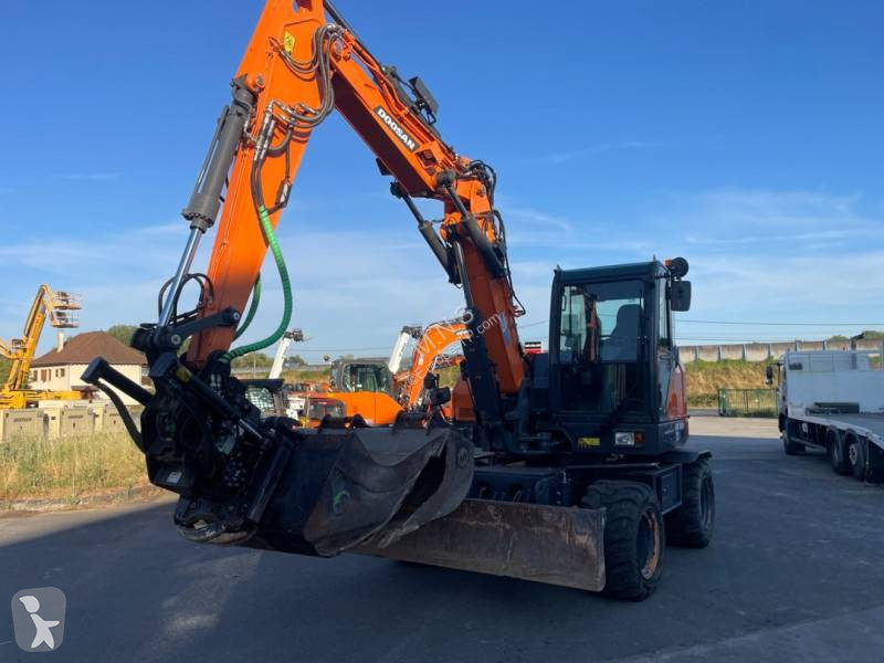 جرافة Doosan DX 100 W 7
