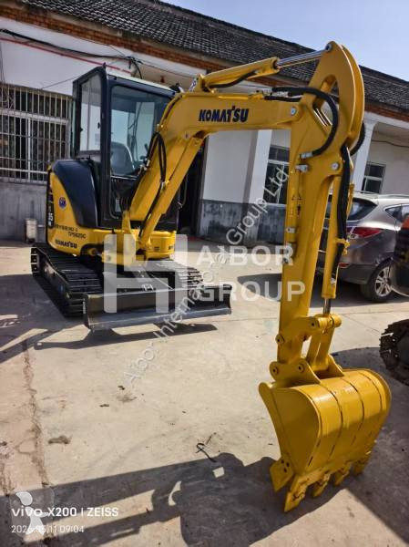 Lopatový nakládač Komatsu