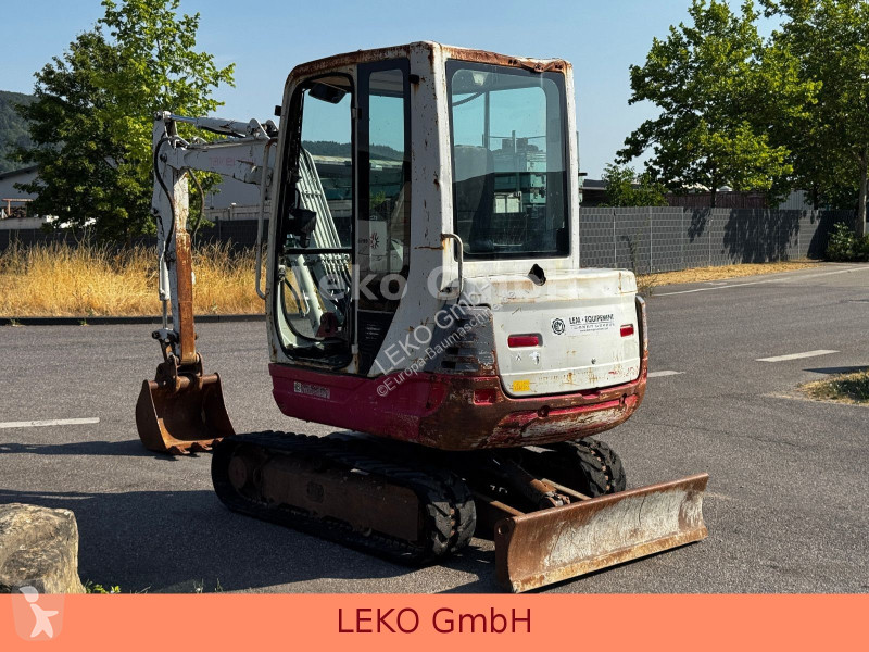 Lopatový nakládač Takeuchi Mit Zwei Löffeln