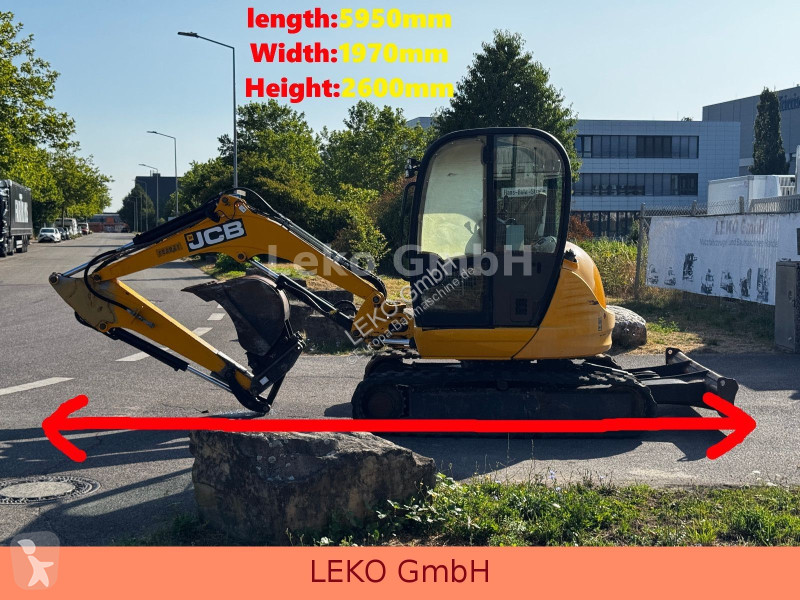 Lopatový nakládač JCB RTS