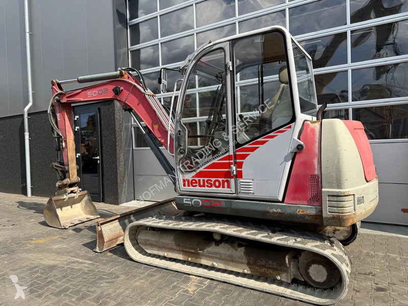 Pelle Neuson 5002RD