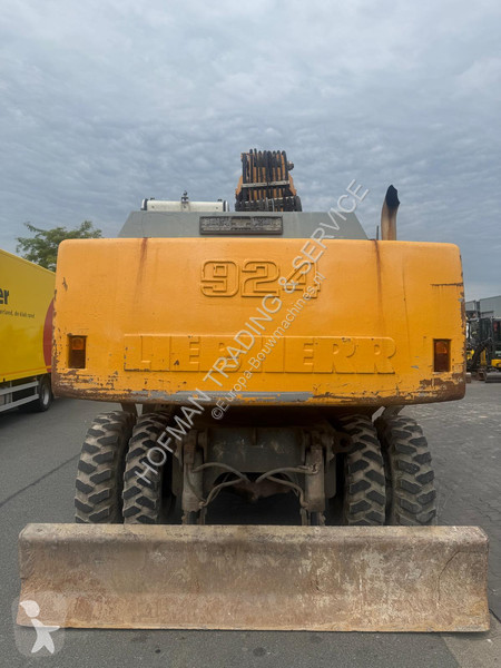 Lopatový nakládač Liebherr A | A/C