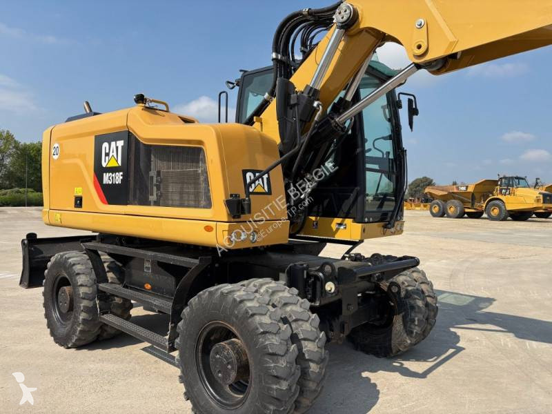 جرافة Caterpillar M318F