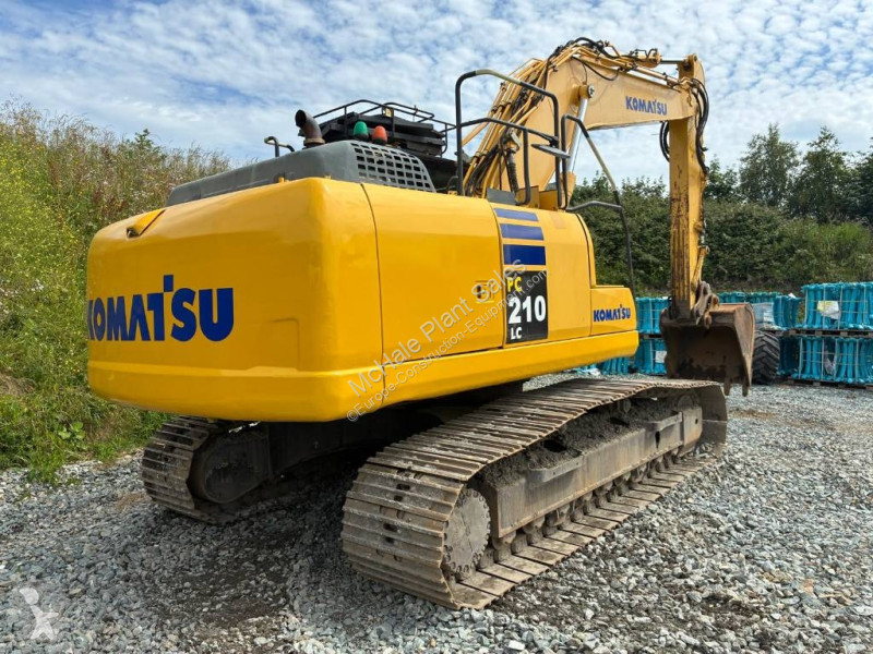 جرافة Komatsu LC10
