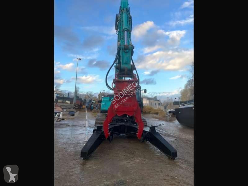 جرافة Kobelco 10E
