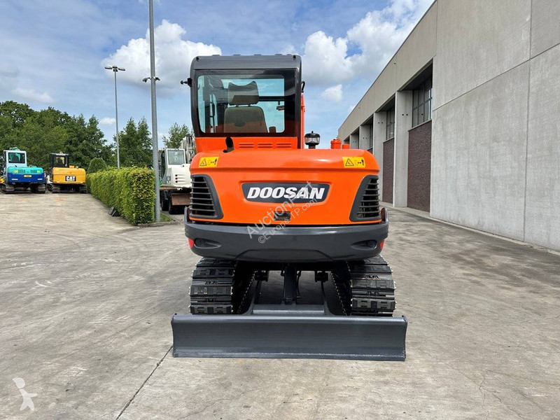 Rýpadlo Doosan 9C