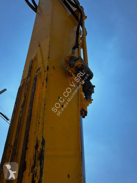 جرافة Komatsu PC210 NLC 11