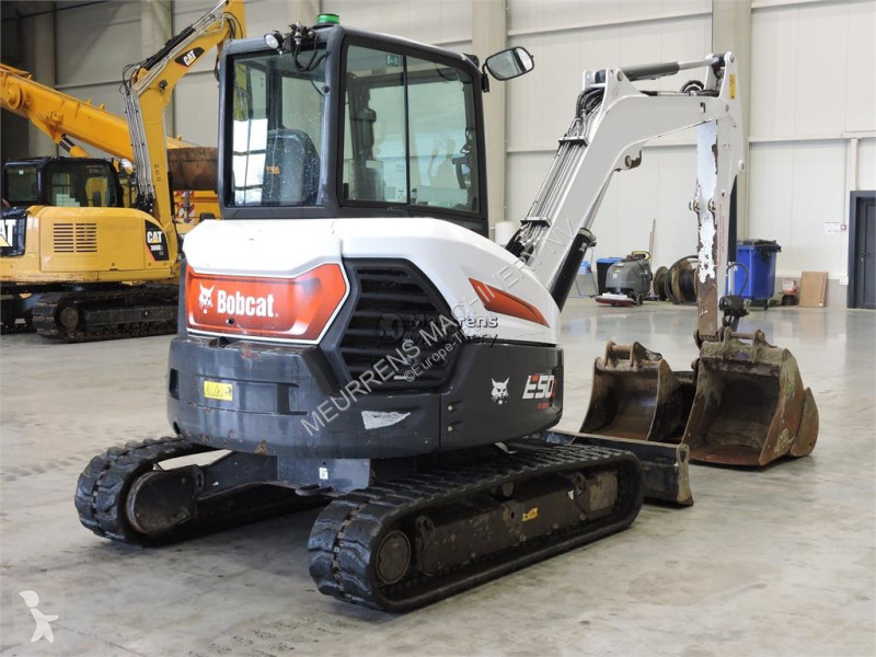جرافة Bobcat 3 Buckets