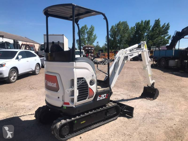جرافة Bobcat E20Z