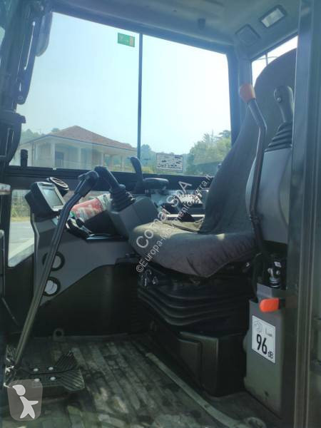 Excavator Bobcat E88
