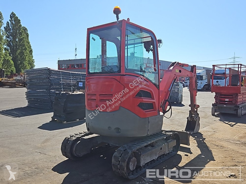 Экскаватор Volvo ECR25D