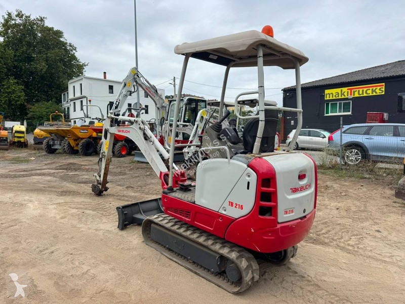 جرافة Takeuchi TB 216