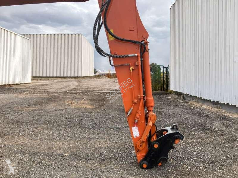 Rýpadlo Hitachi