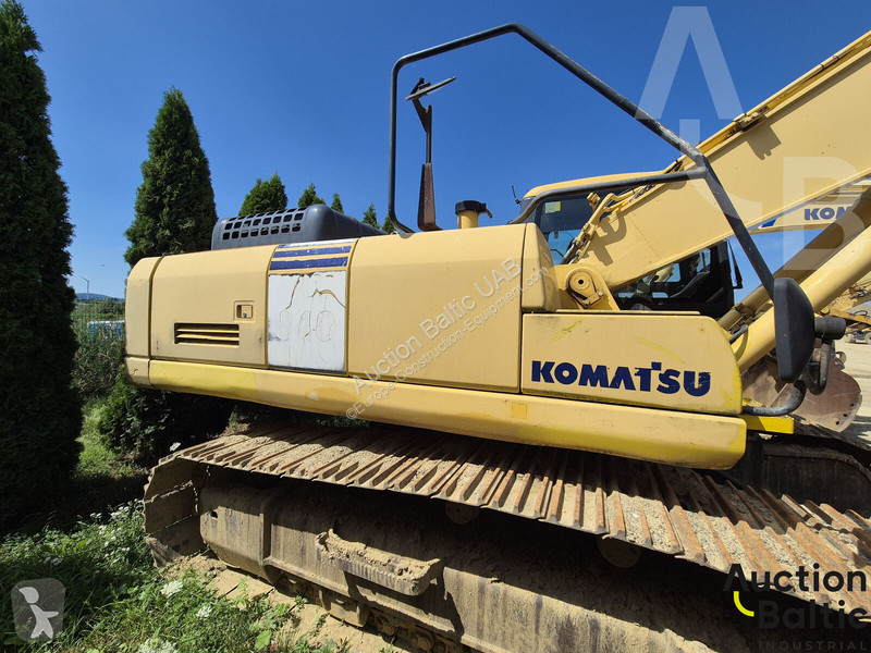 جرافة Komatsu