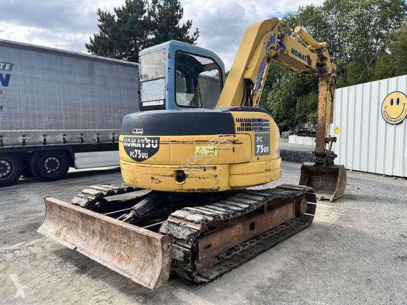 جرافة Komatsu  PC75UU-3