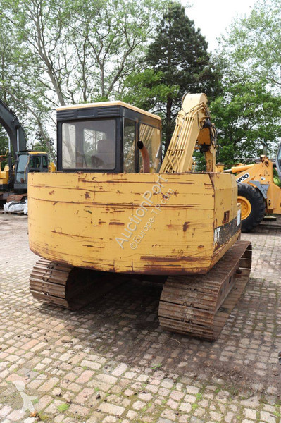 Rýpadlo Caterpillar E70B