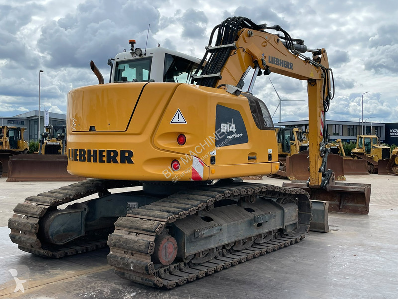 جرافة Liebherr R914 Compact