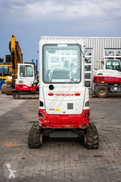 Rýpadlo Takeuchi TB225