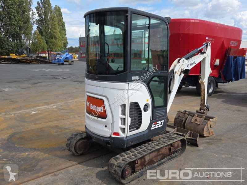 Багер Bobcat E20
