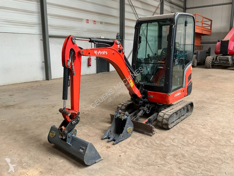 جرافة Kubota 0164