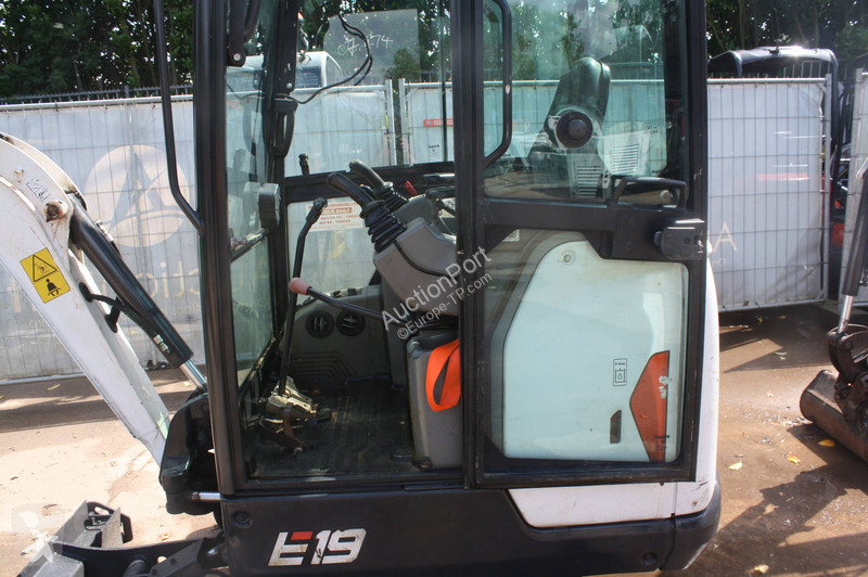 Rýpadlo Bobcat E19