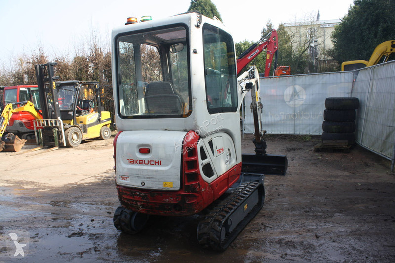 Rýpadlo Takeuchi TB216