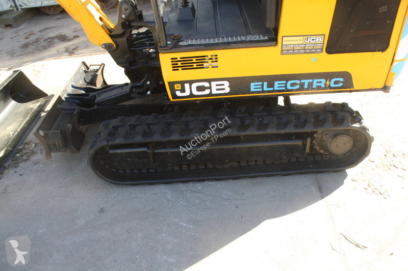 جرافة JCB 19C-1 E