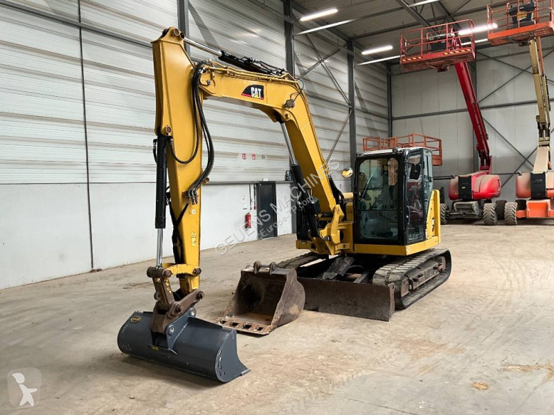 جرافة Caterpillar CR