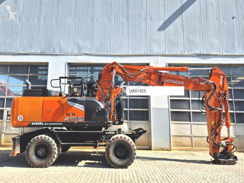 جرافة Hitachi ZX220W-7